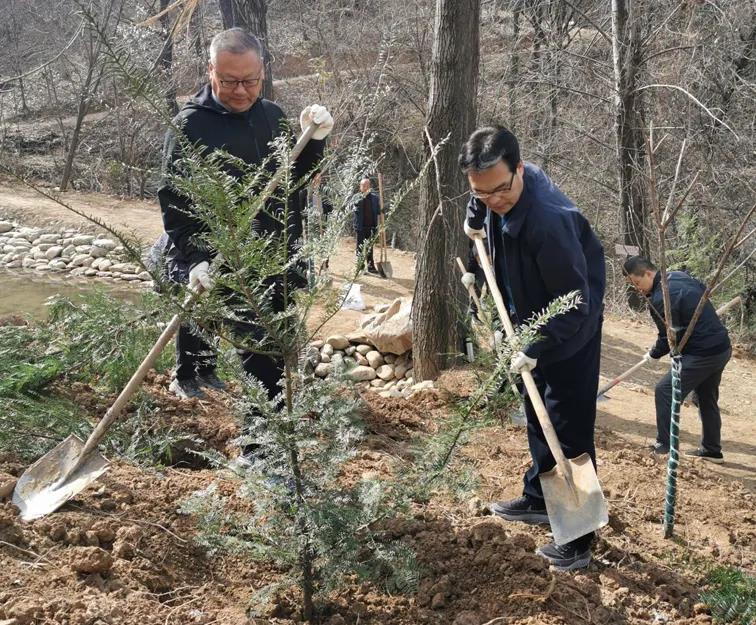 å¨ç§¦å²­å½å®¶æ¤ç©å­ç§ä¸âç§¦å²­åå¨â