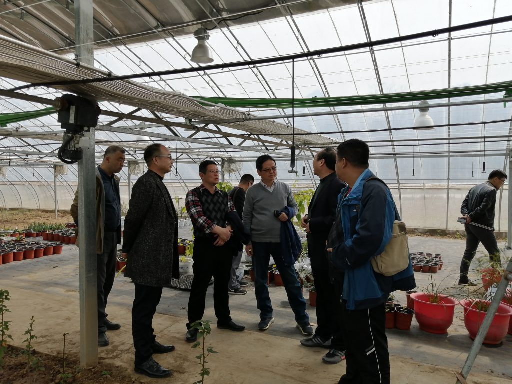 秦岭山地多样性研究项目组召开工作会议