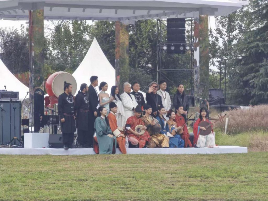 艺术融入自然奏响生态强音 秦岭主题文化活动构建“和鸣共声”新范式 艺术融入自然奏响生态强音 秦岭主题文化活动构建“和鸣共声”新范式